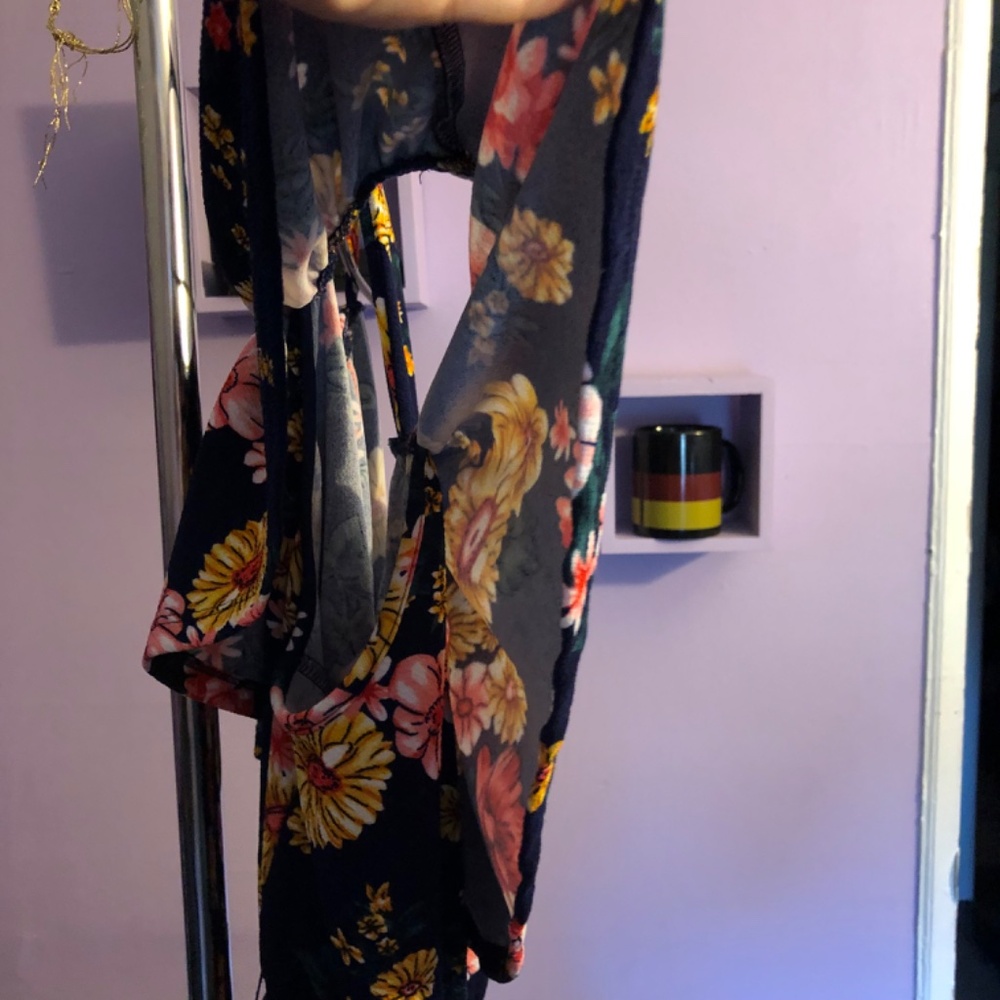 Romper - Picture 3 of 4
